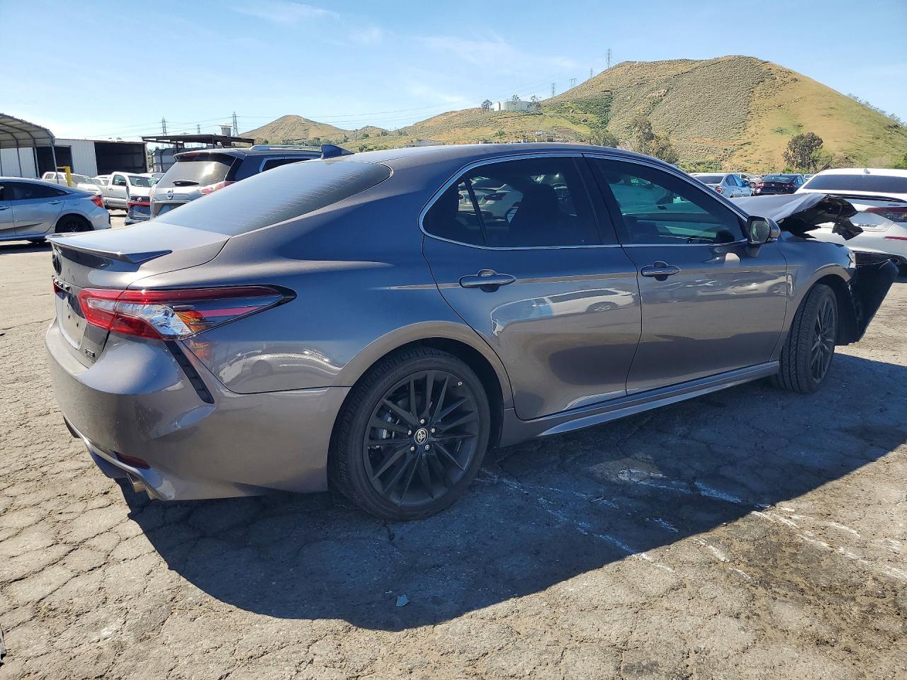 2024 Toyota Camry Xse - Image 3