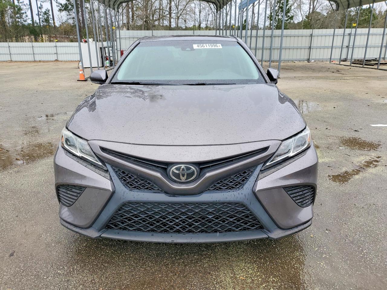 2018 Toyota Camry Se - Image 5