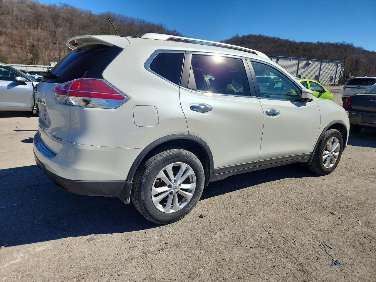 2016 Nissan Rogue Sv - Фото 3