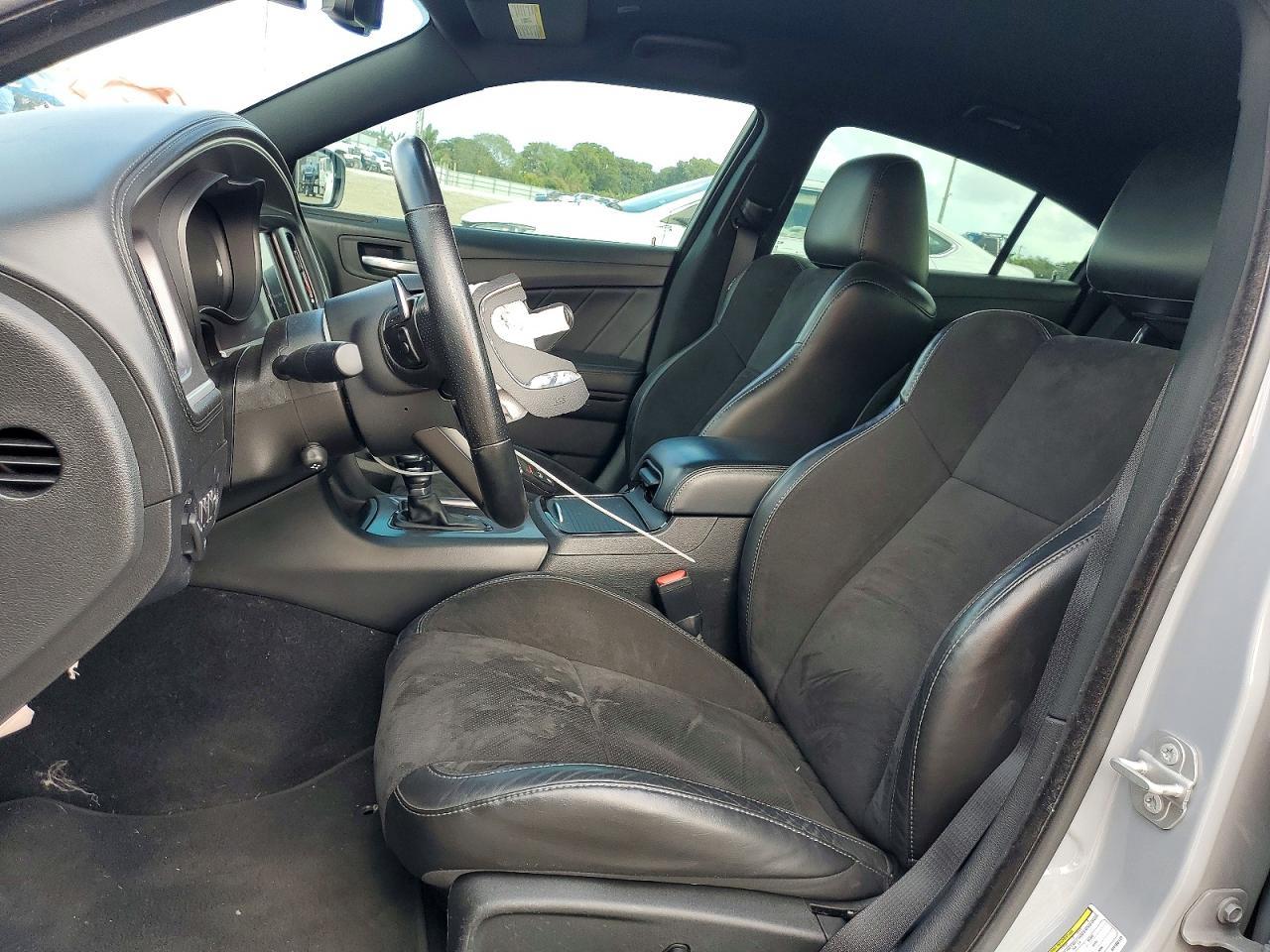 2022 Dodge Charger R/T - Image 7