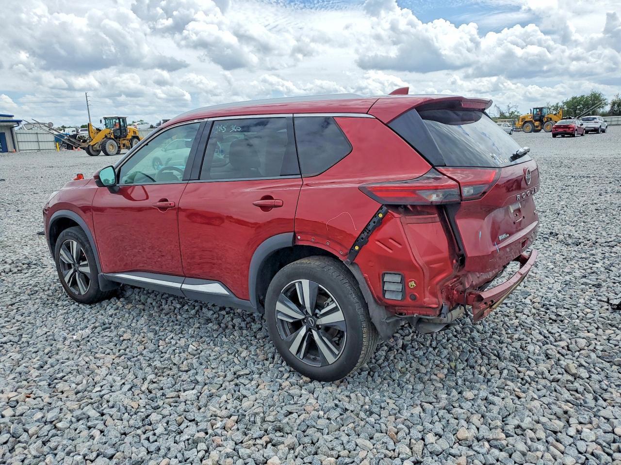 2022 Nissan Rogue Sl - Image 2