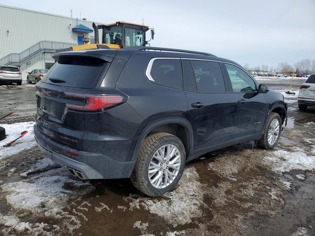 2025 GMC Acadia Elevation - Image 3