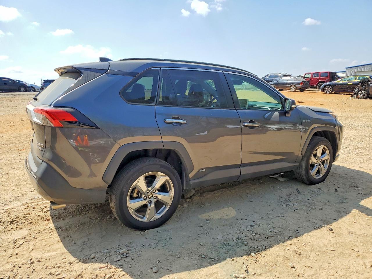 2021 Toyota Rav4 Hybrid Limited - Image 3