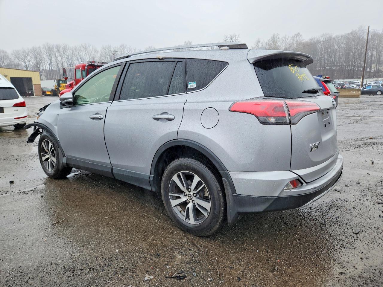 2018 Toyota Rav4 Xle - Фото 2