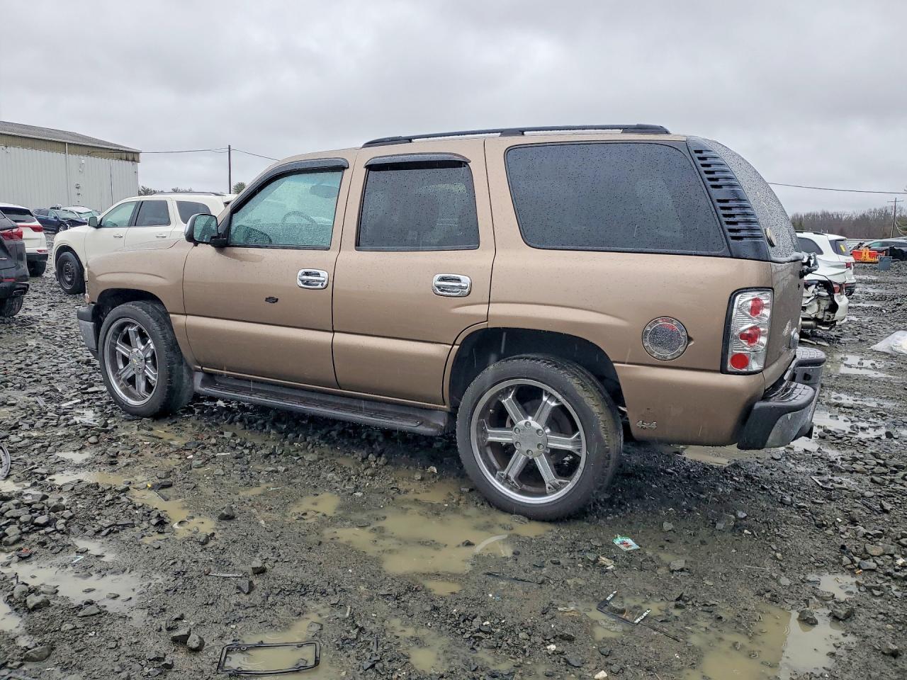 2003 Chevrolet Tahoe K1500 - Фото 2