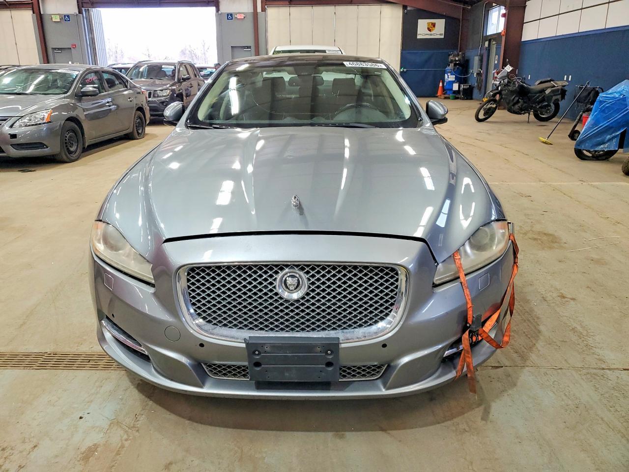 2011 Jaguar Xjl - Image 5