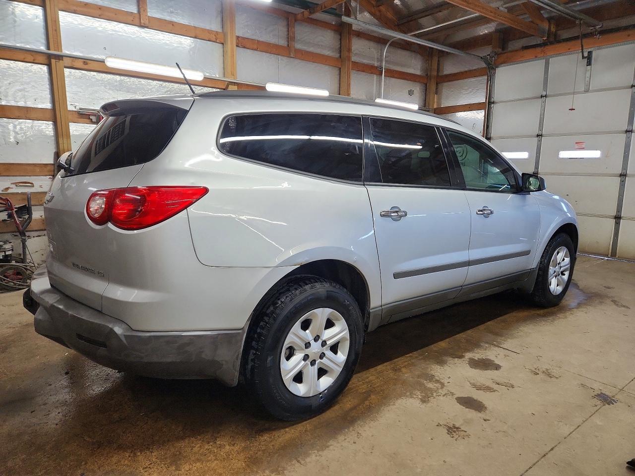 2012 Chevrolet Traverse Ls - Image 3
