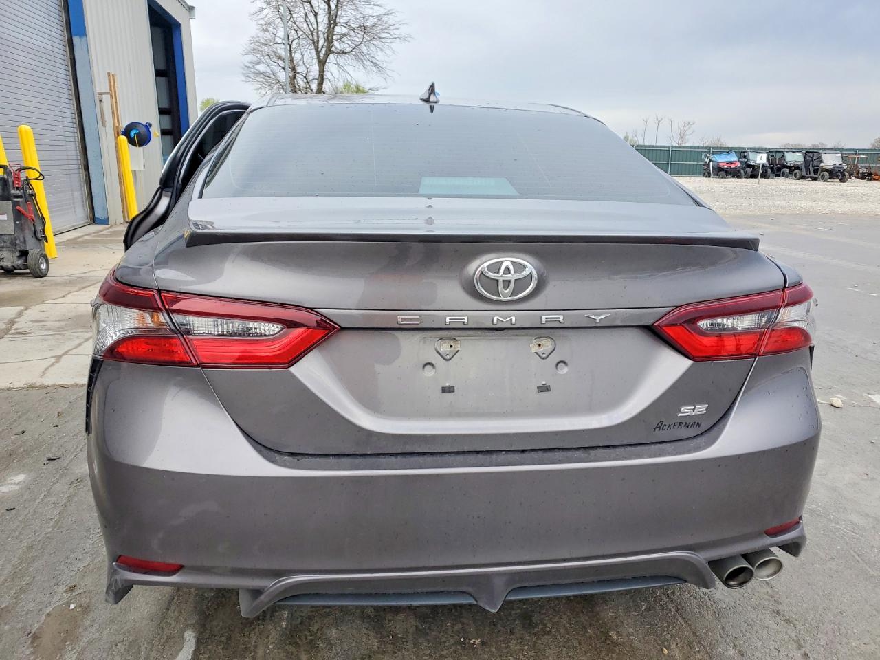 2024 Toyota Camry Se - Фото 6