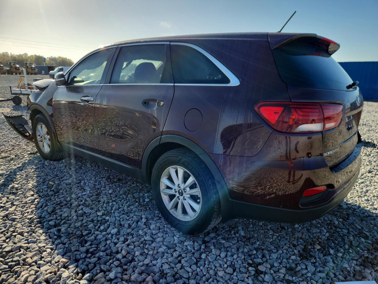 2019 Kia Sorento Lx - Image 2