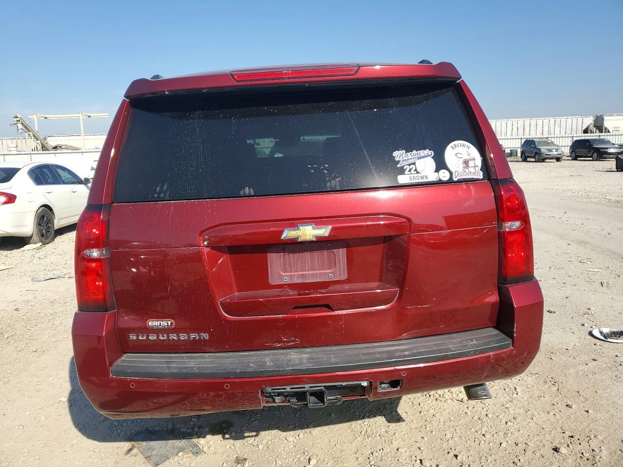 2019 Chevrolet Suburban K1500 Lt - Image 6