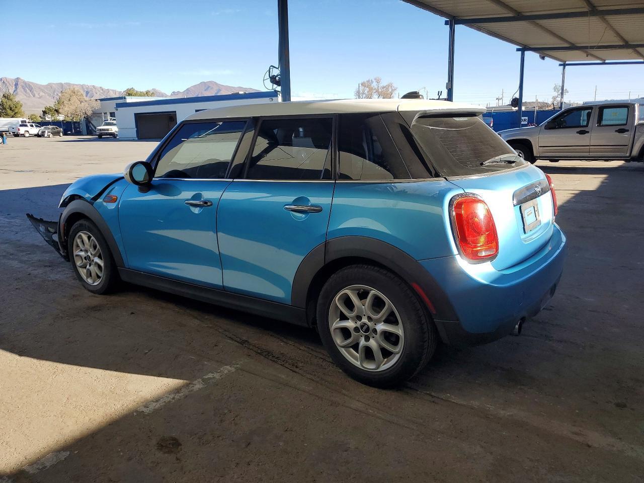 2017 Mini Cooper - Image 2