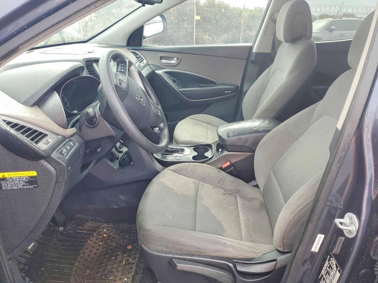2014 Hyundai Santa Fe - Image 7