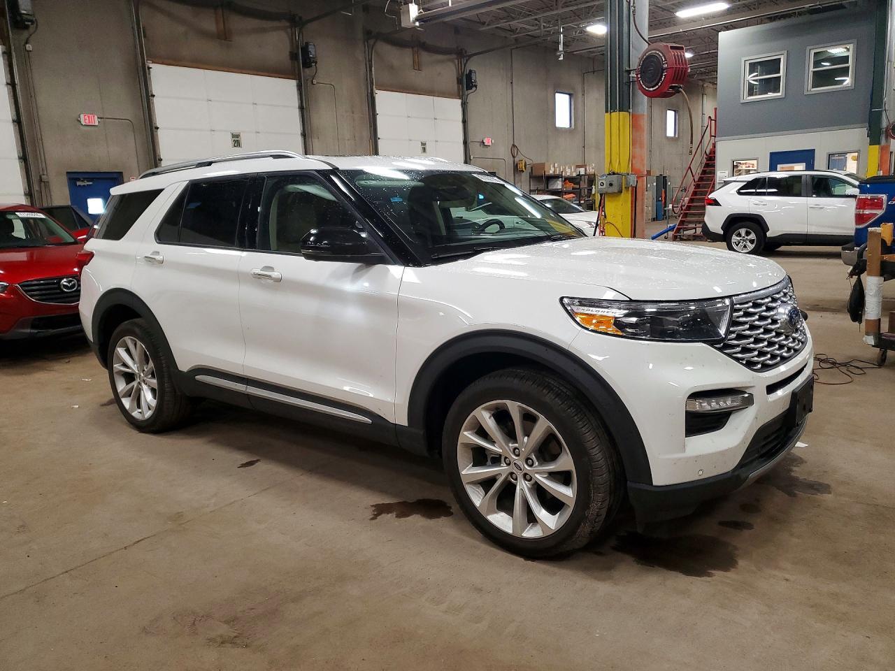 2023 Ford Explorer Platinum - Фото 4