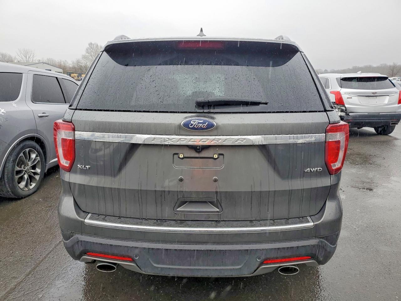 2018 Ford Explorer Xlt - Фото 6