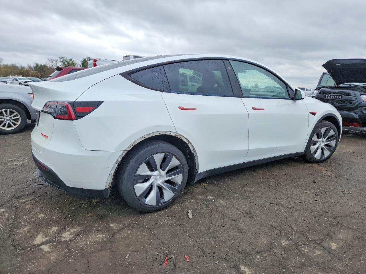 2021 Tesla Model Y - Image 3