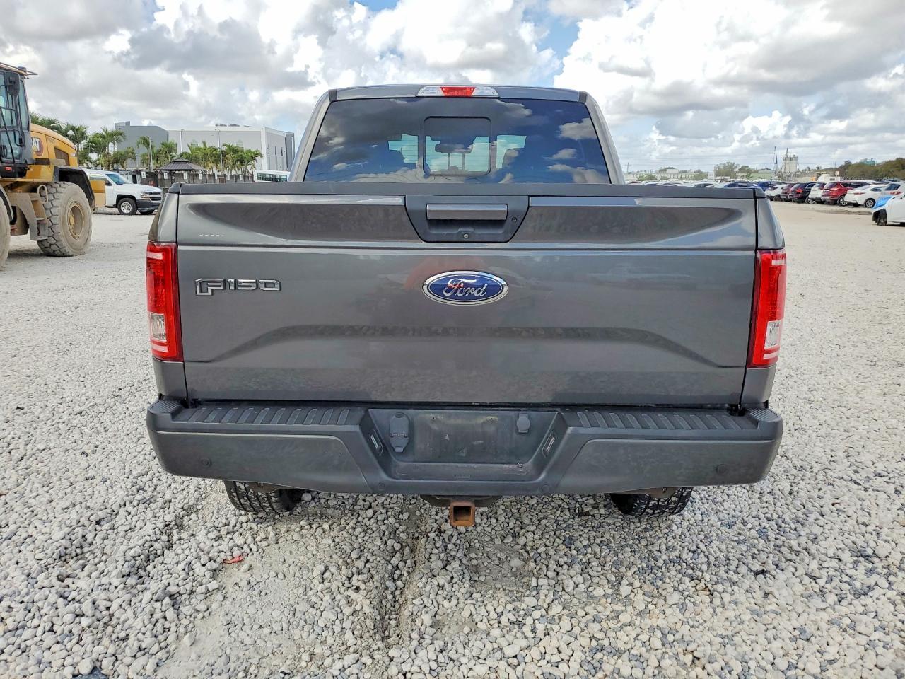 2017 Ford F150 Supercrew - Фото 6