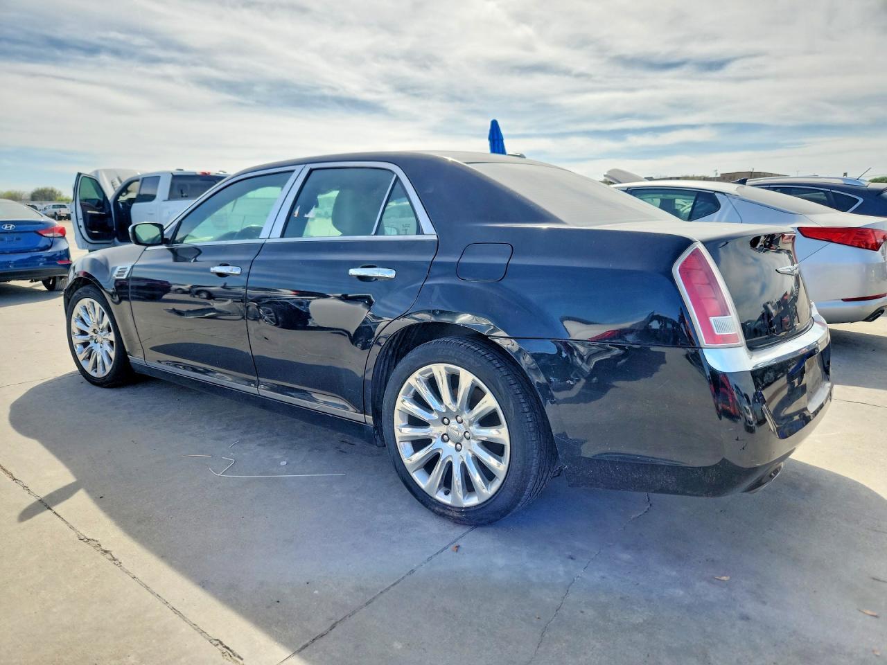 2014 Chrysler 300 - Image 2