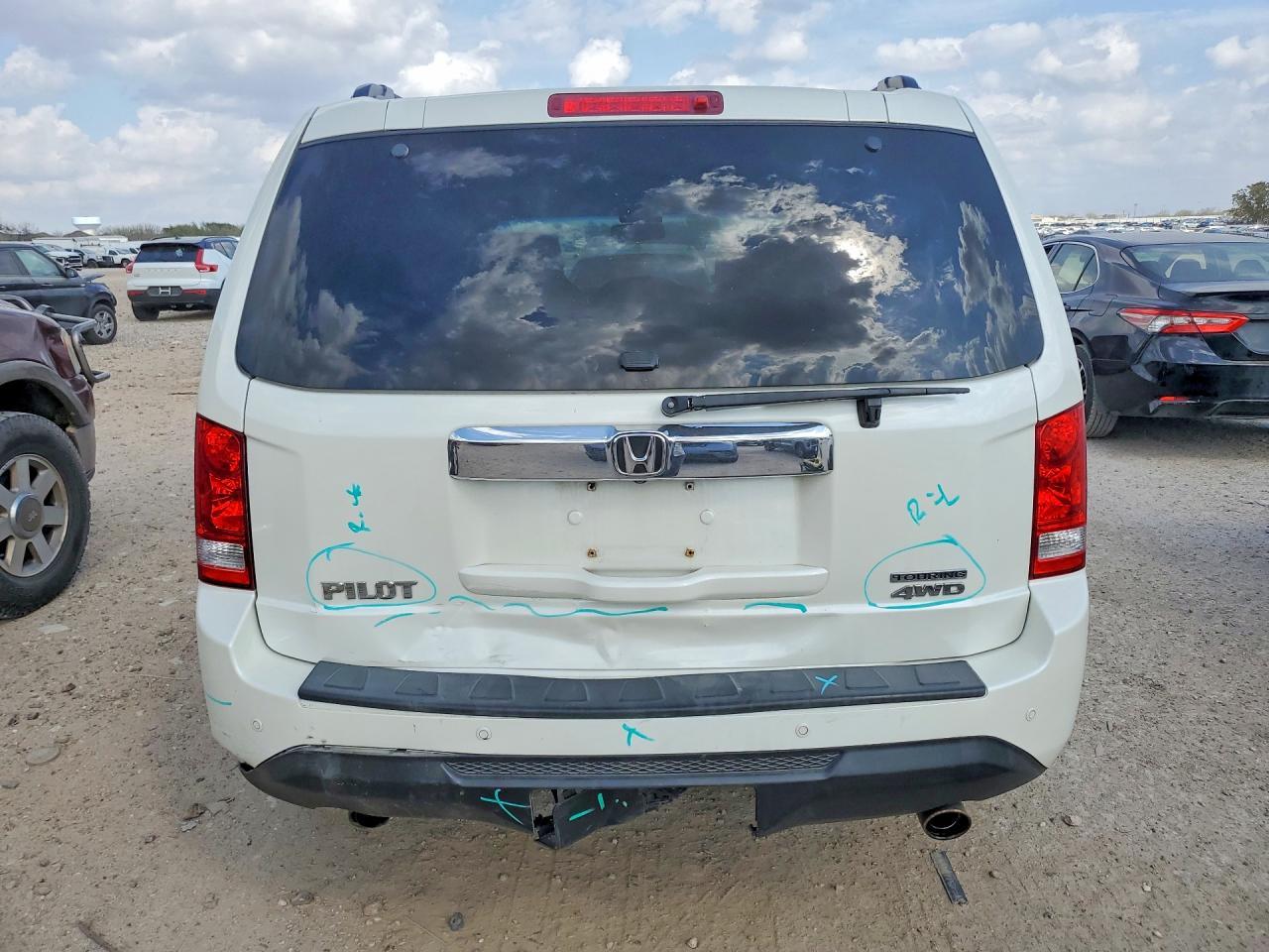 2015 Honda Pilot Touring - Image 6