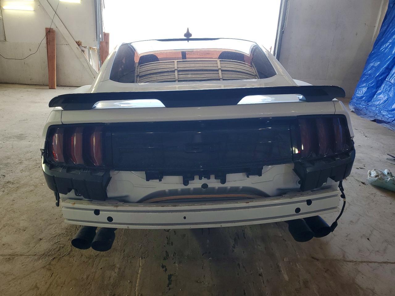 2023 Ford Mustang Gt - Фото 6