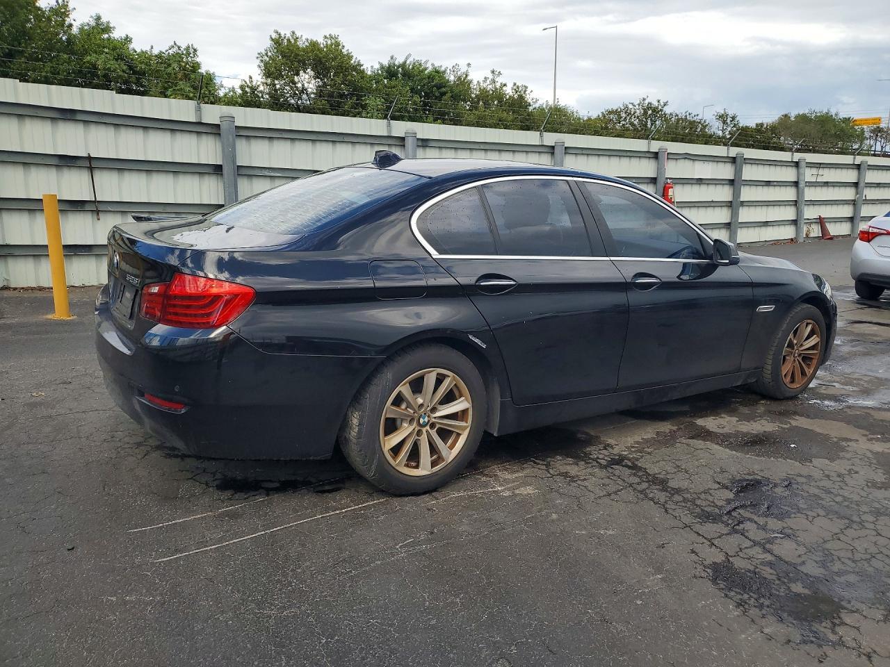 2016 BMW 528 I - Фото 3