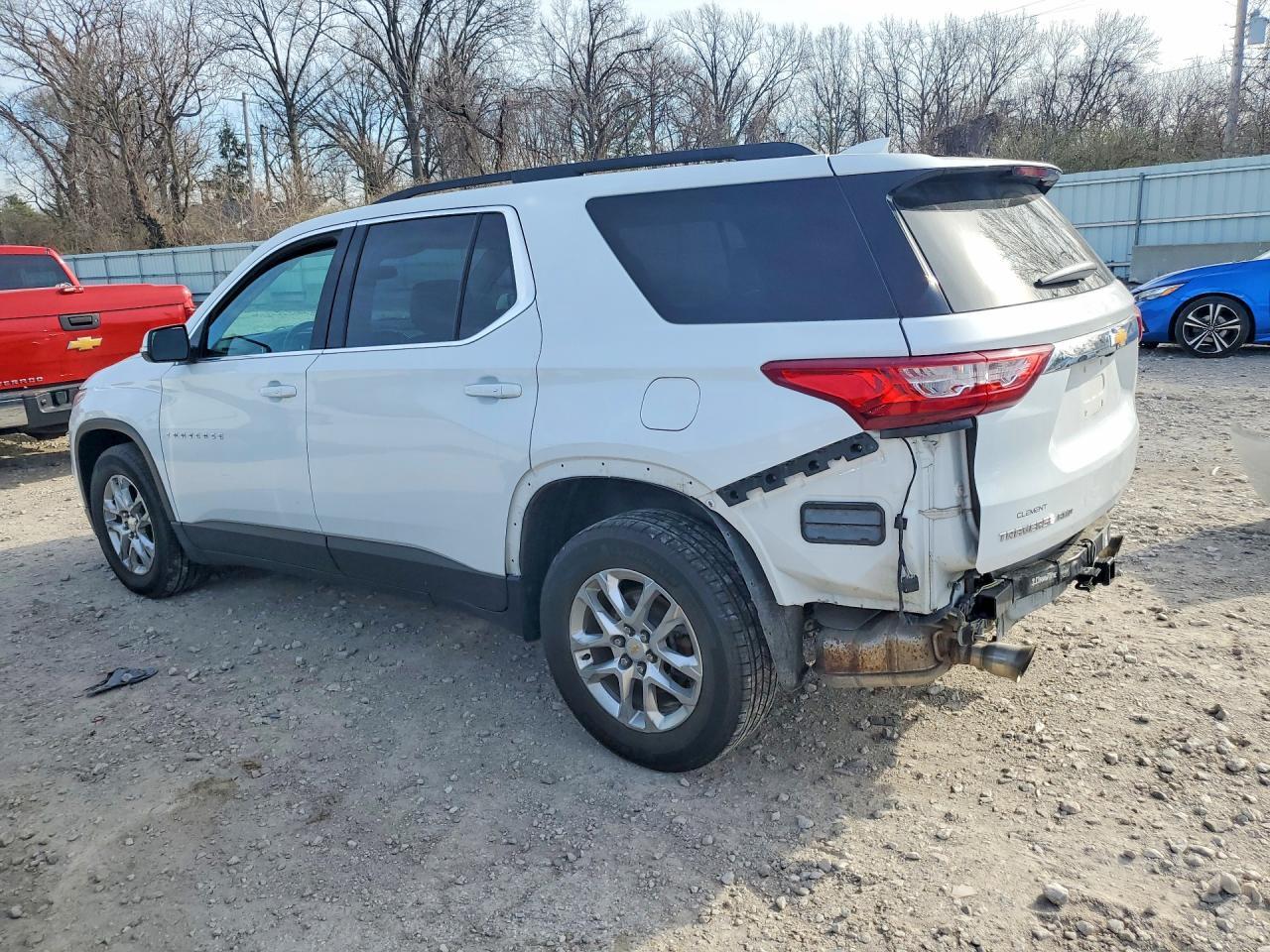 2021 Chevrolet Traverse Lt - Фото 2