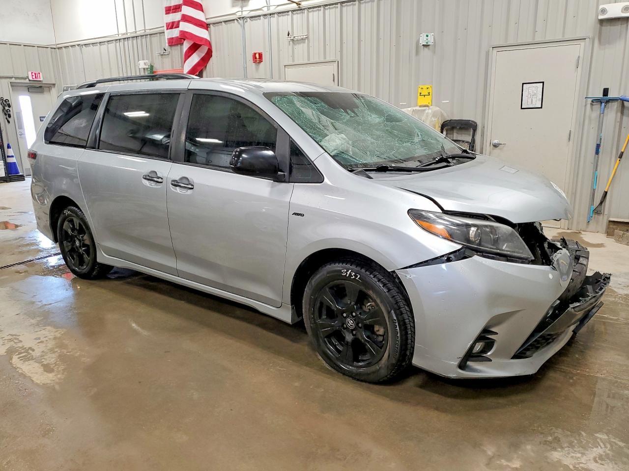 2020 Toyota Sienna Se 7-Passenger - Фото 4