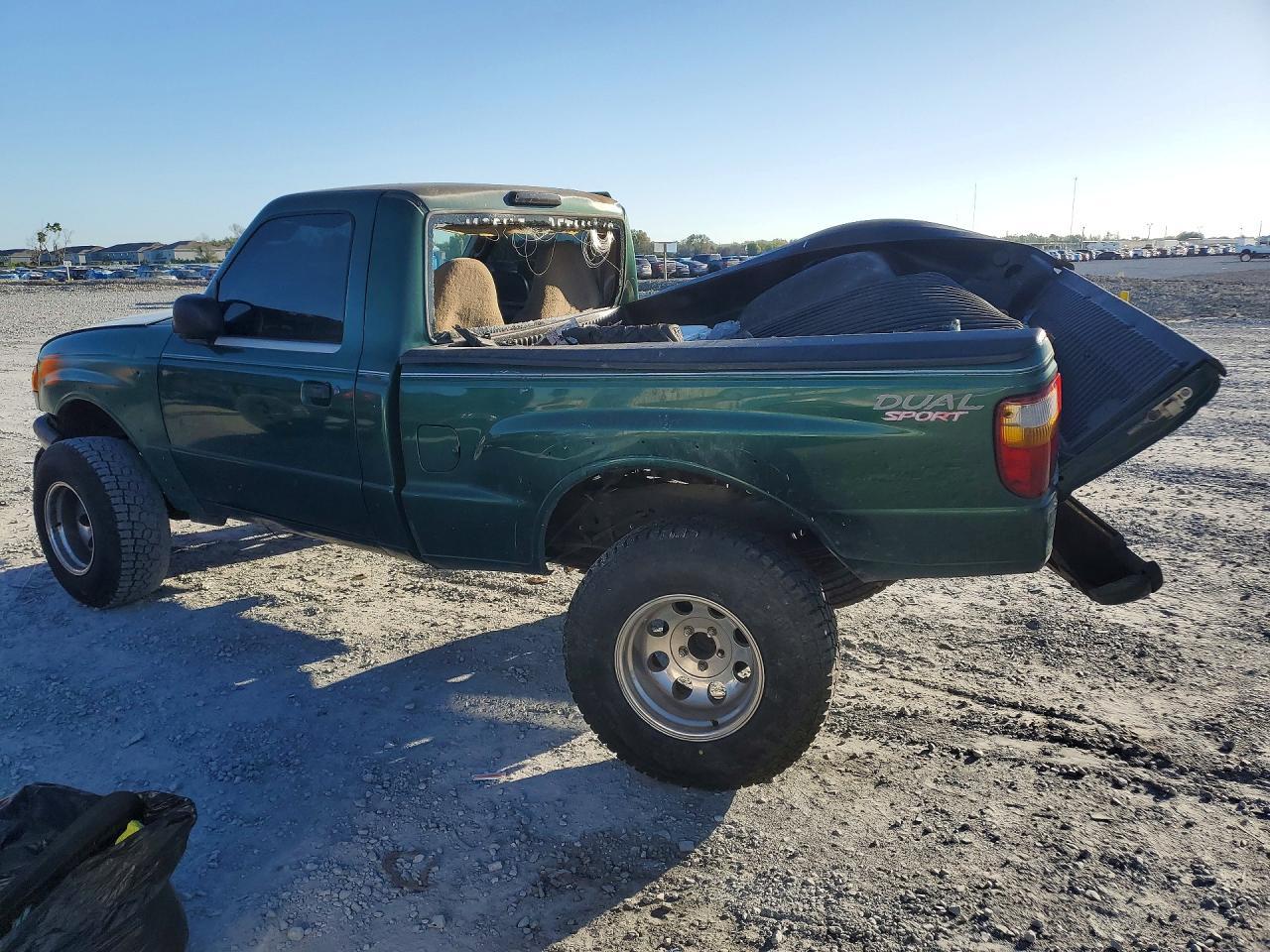 2001 Mazda B3000 - Image 2