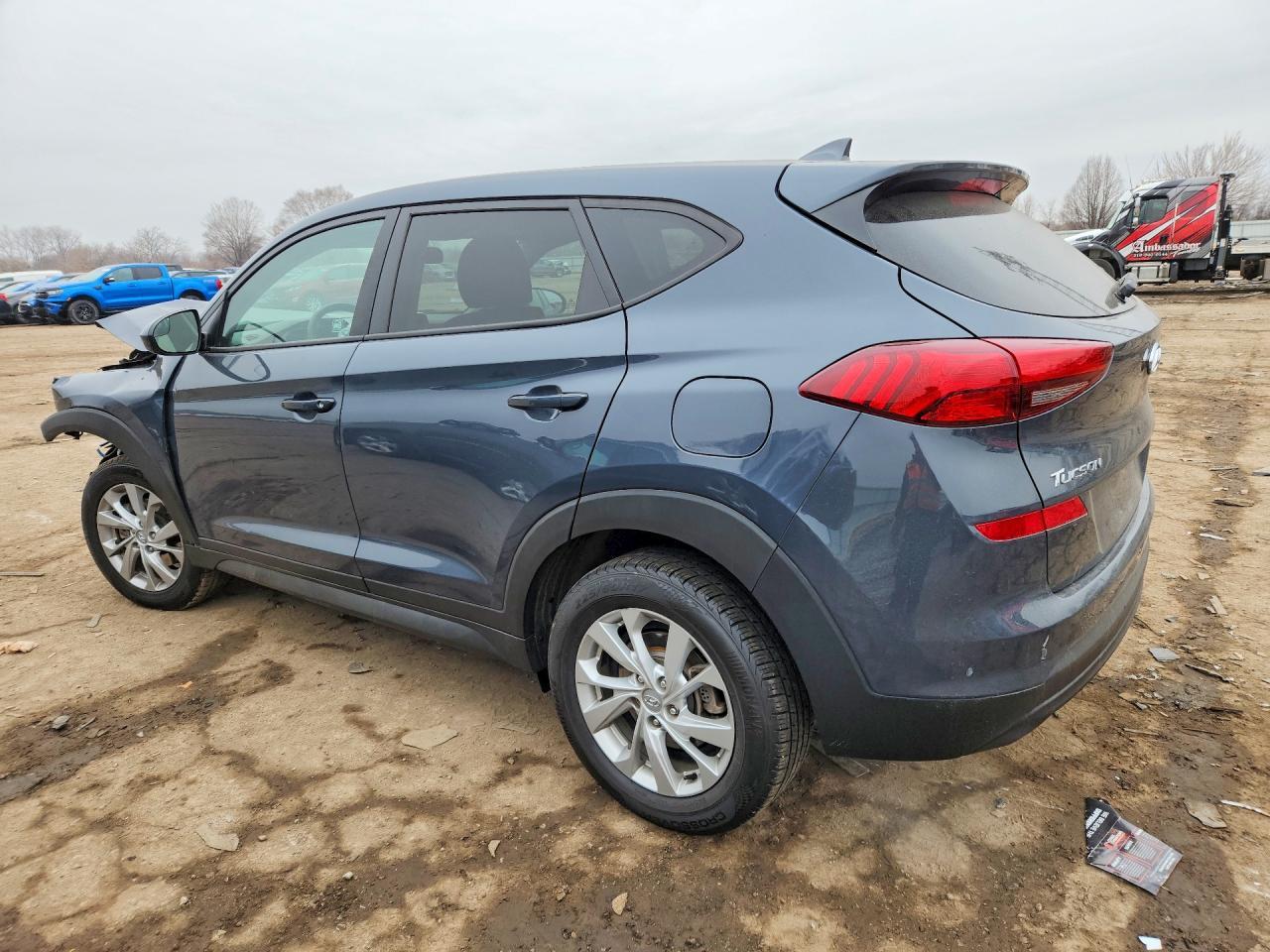 2021 Hyundai Tucson Se - Image 2