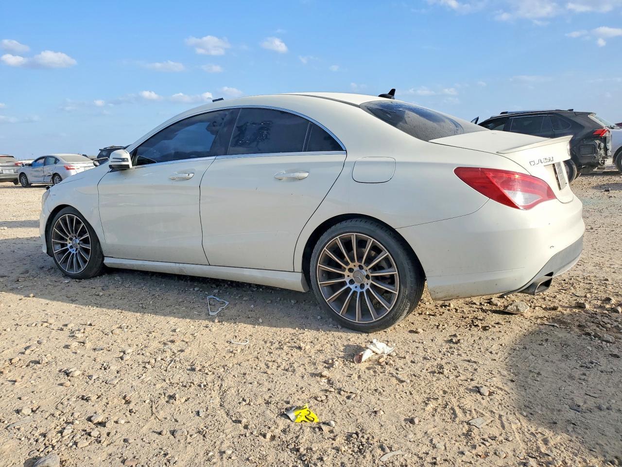 2016 Mercedes-Benz Cla 250 4Matic - Image 2