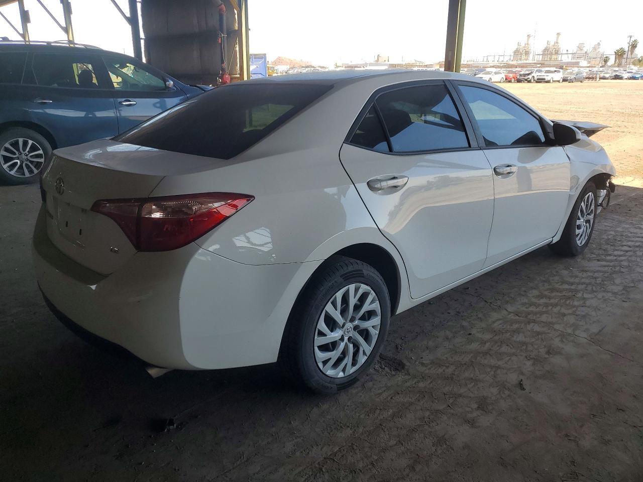 2019 Toyota Corolla Le - Фото 3