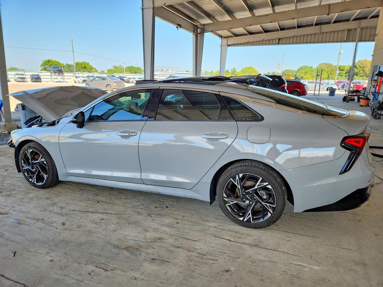 2025 Kia K5 Gt-Line - Фото 2