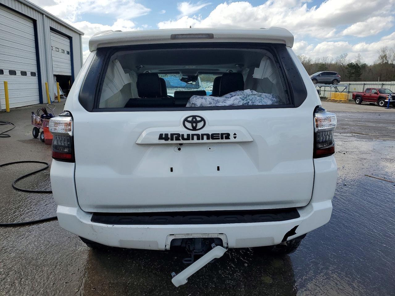 2022 Toyota 4Runner Sr5 Premium - Фото 6