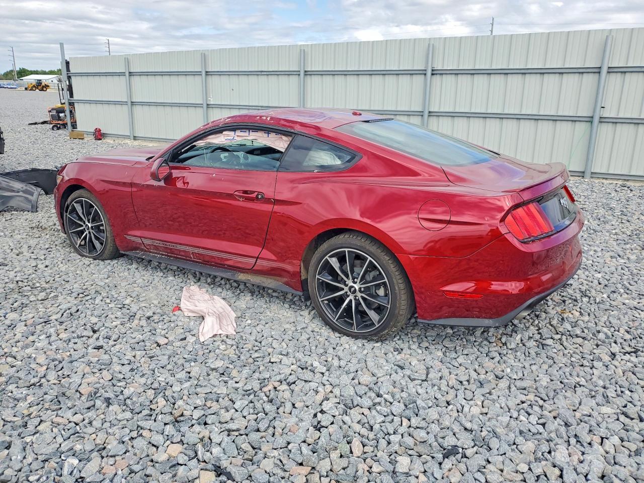 2016 Ford Mustang - Фото 2
