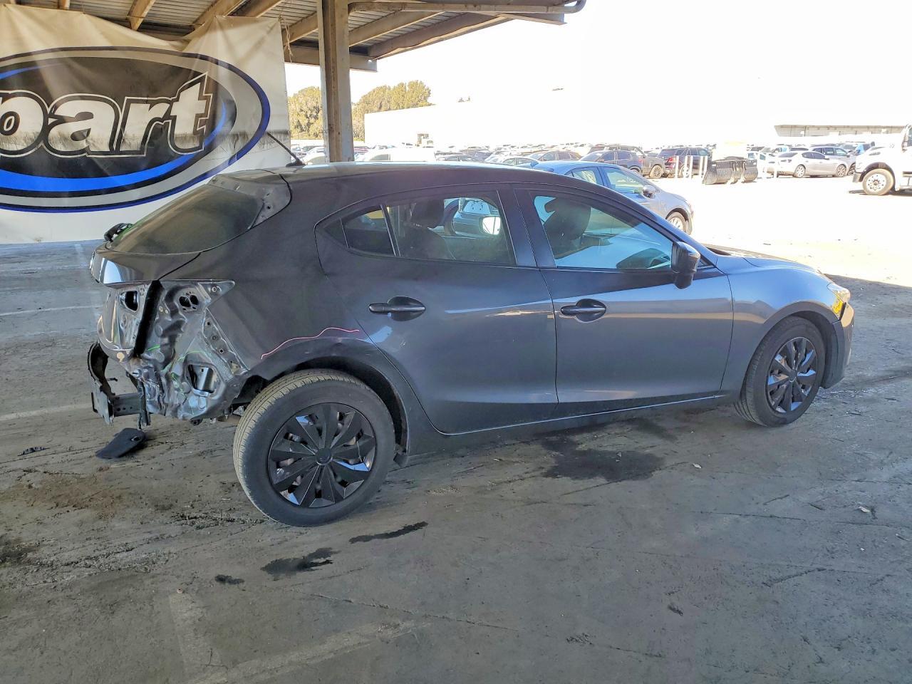 2016 Mazda 3 Sport - Фото 3