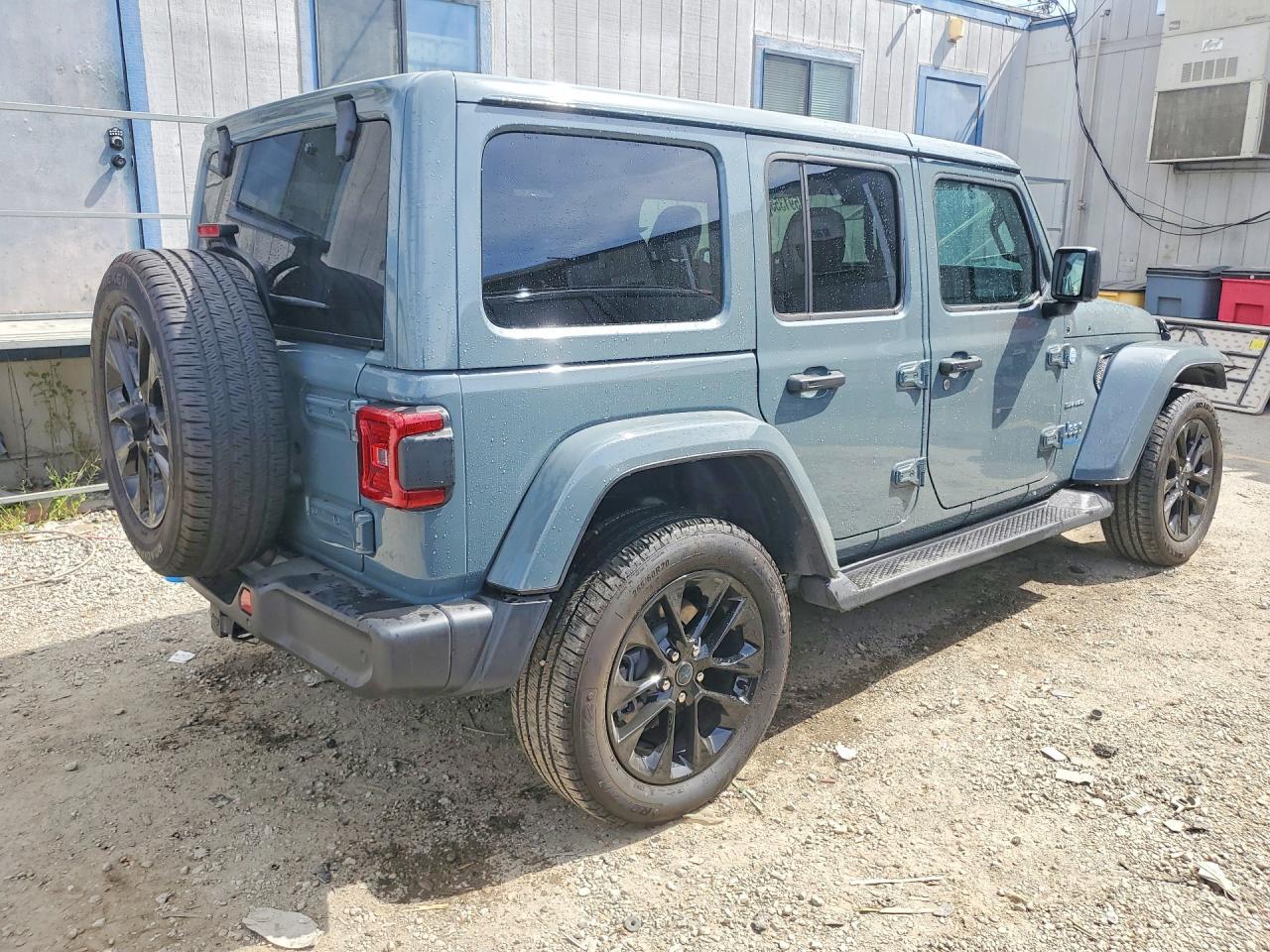 2024 Jeep Wrangler Sahara 4Xe - Фото 3