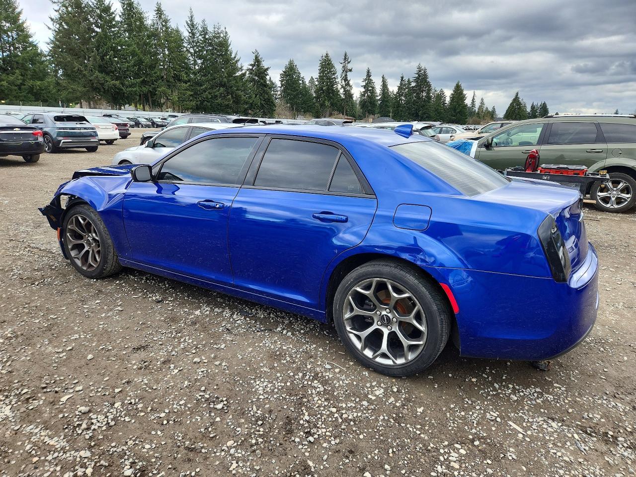 2018 Chrysler 300 Touring - Фото 2