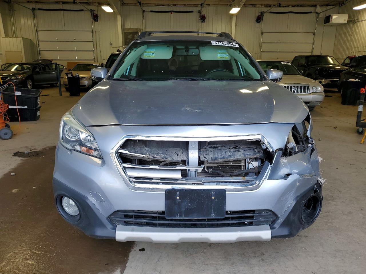 2015 Subaru Outback 3.6R Limited - Image 5
