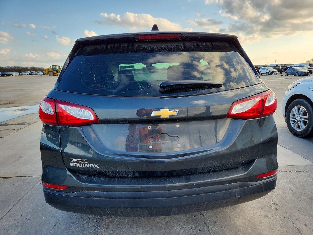 2020 Chevrolet Equinox Ls - Фото 6