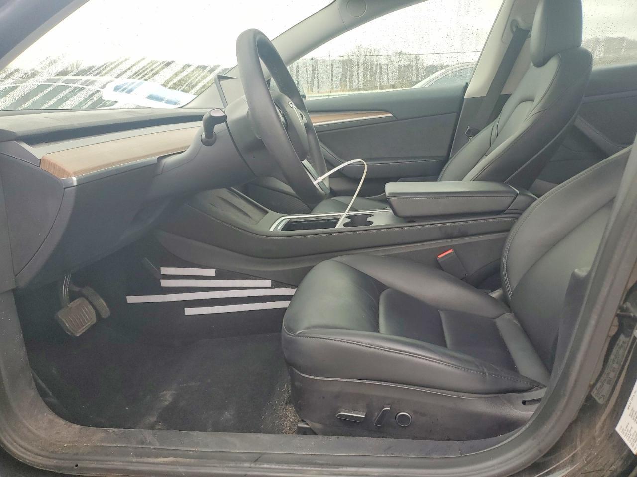 2023 Tesla Model 3 - Фото 7