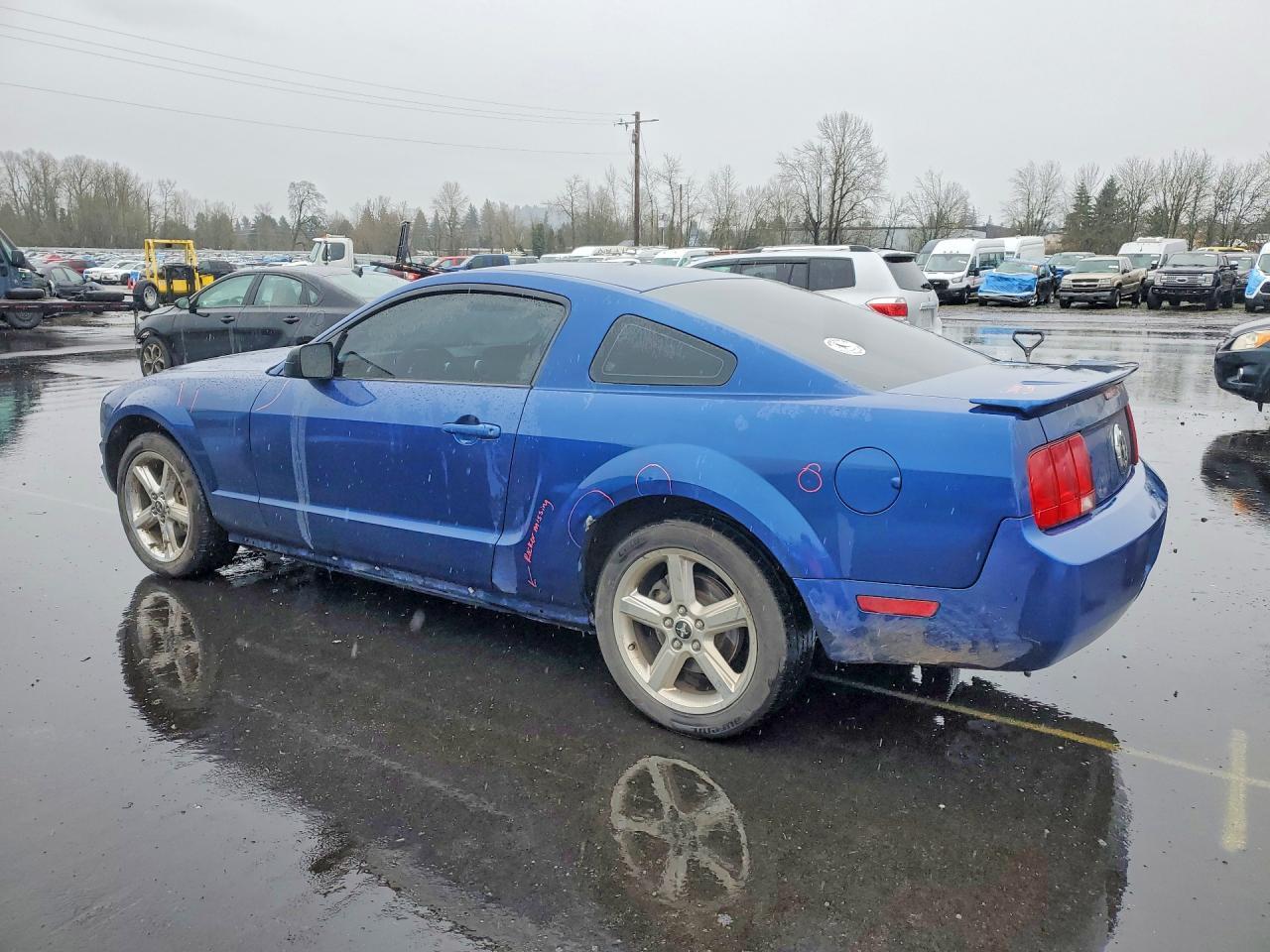 2008 Ford Mustang - Image 2