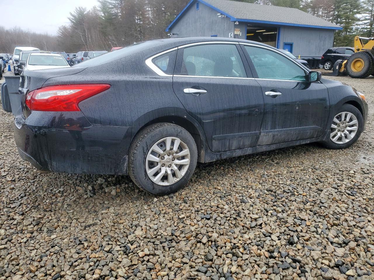 2016 Nissan Altima 2.5 S - Фото 3