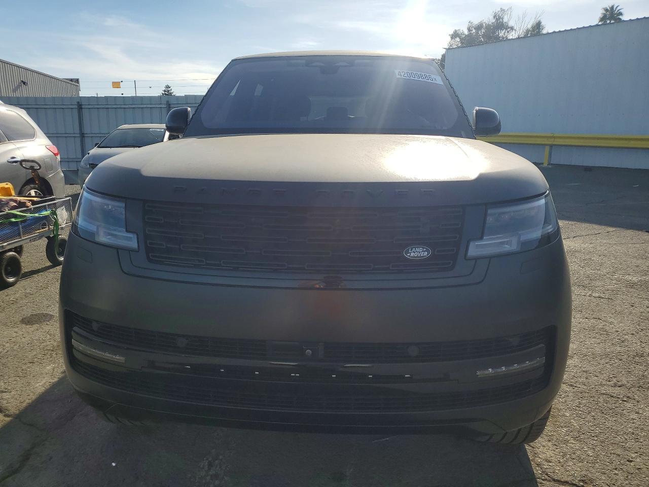 2023 Land Rover Range Rover Se - Image 5
