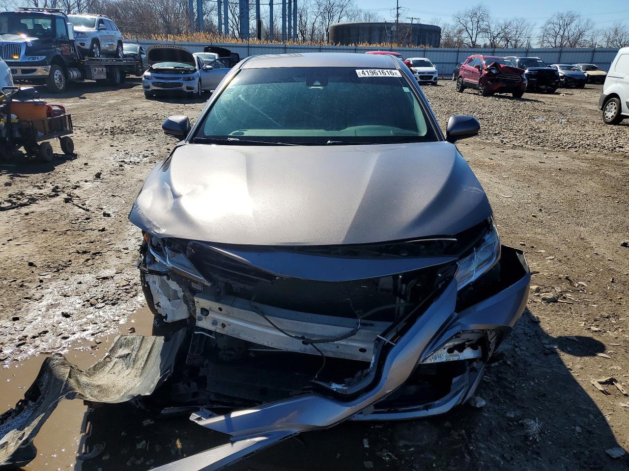 2018 Toyota Camry Le - Фото 5