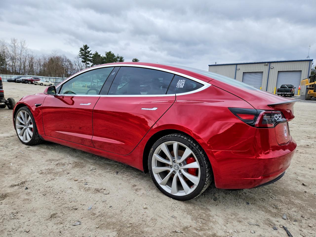 2018 Tesla Model 3 - Фото 2