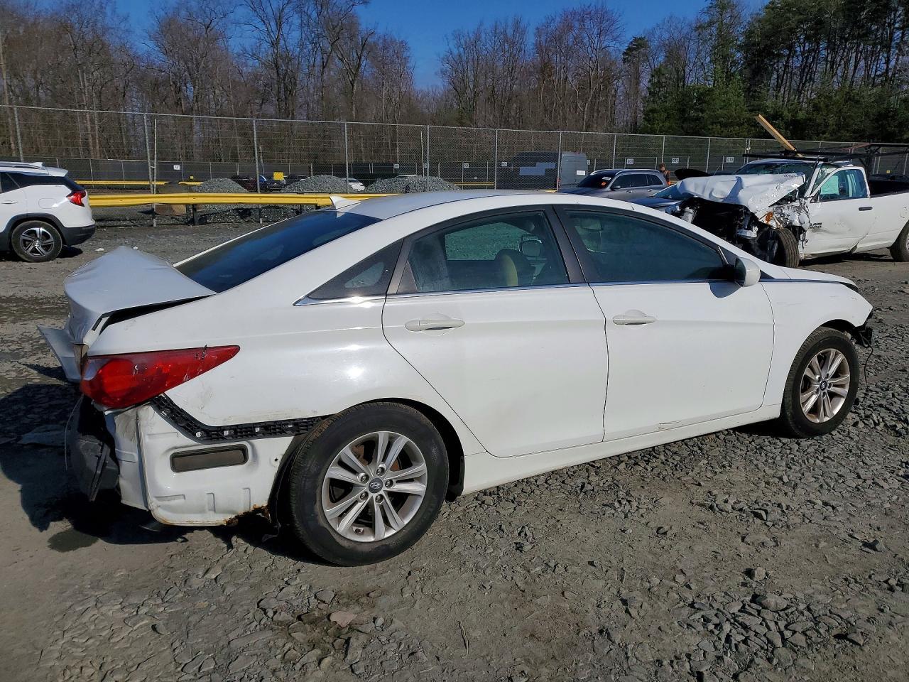 2013 Hyundai Sonata Gls - Фото 3