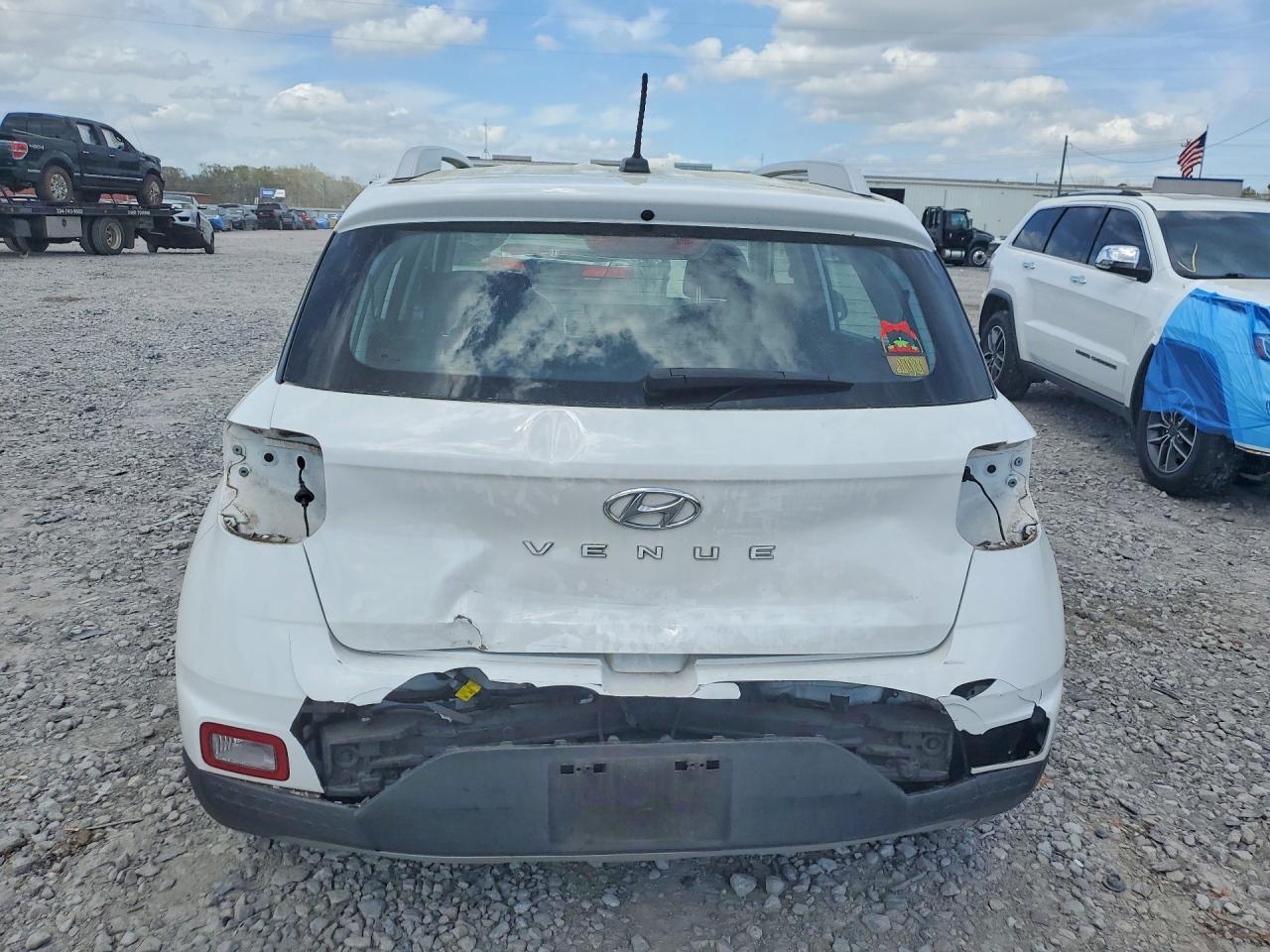 2023 Hyundai Venue Sel - Фото 6