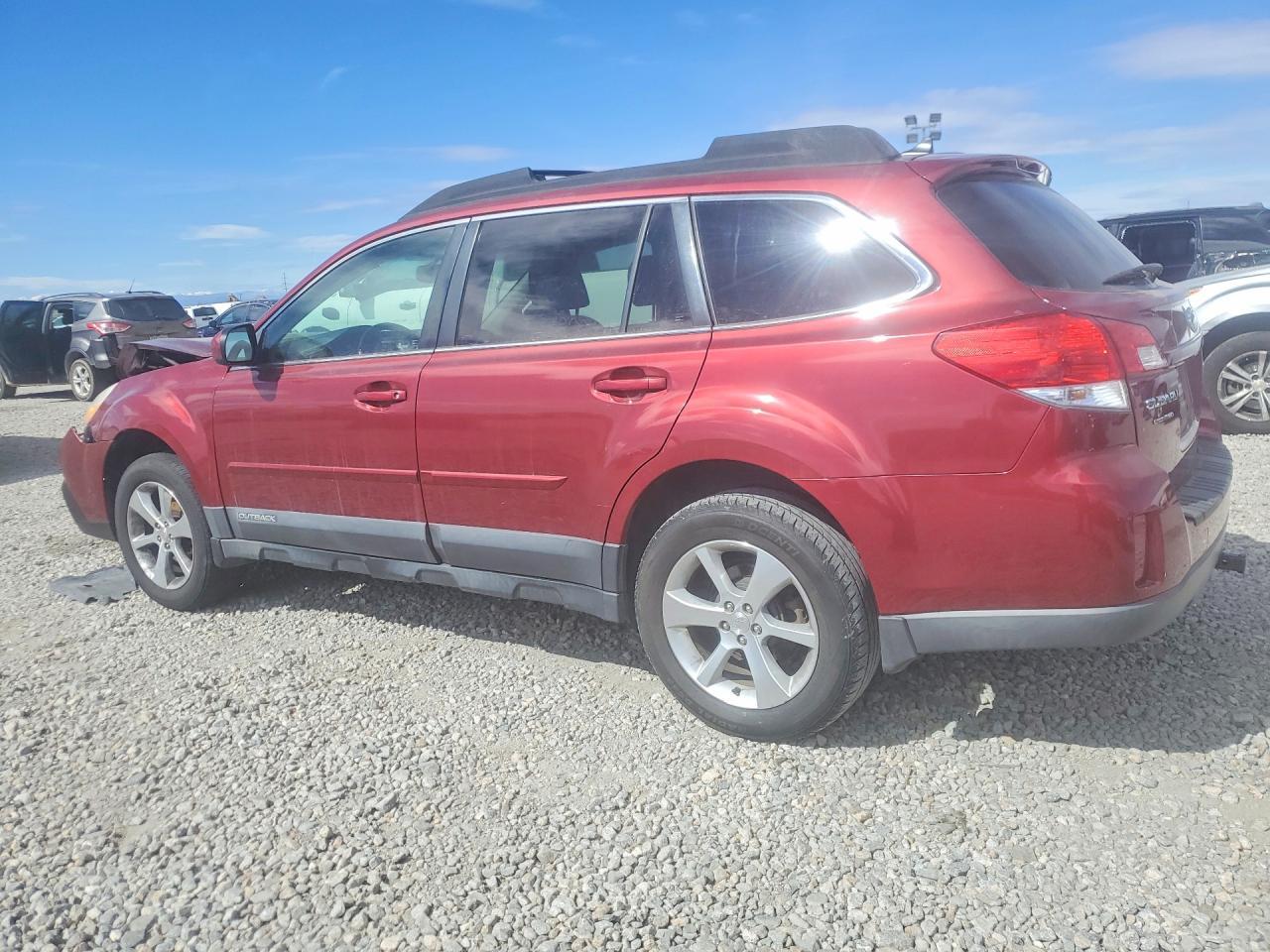 2013 Subaru Outback 2.5I Limited - Фото 2