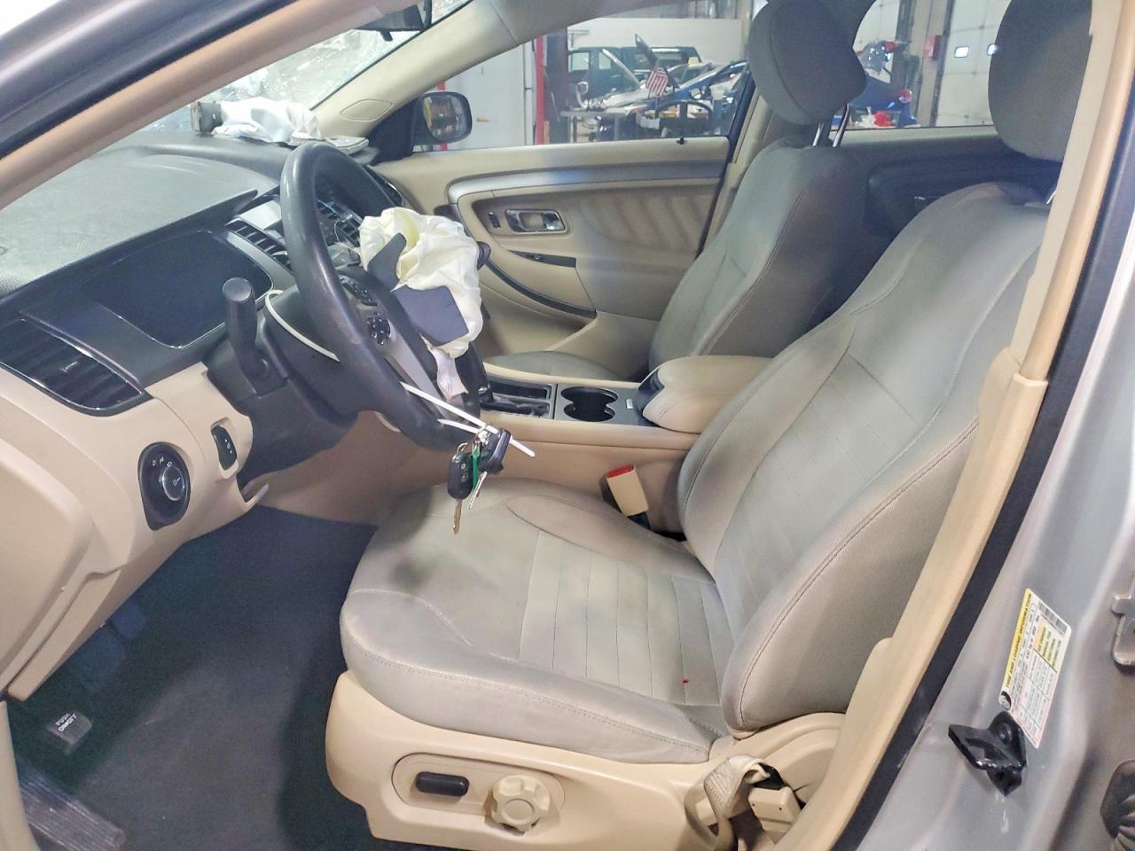 2016 Ford Taurus Se - Фото 7