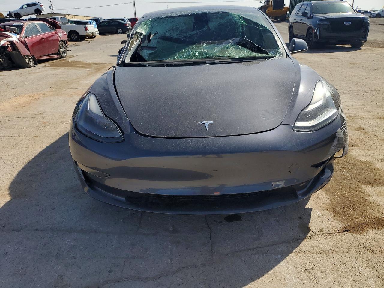 2021 Tesla Model 3 - Фото 5