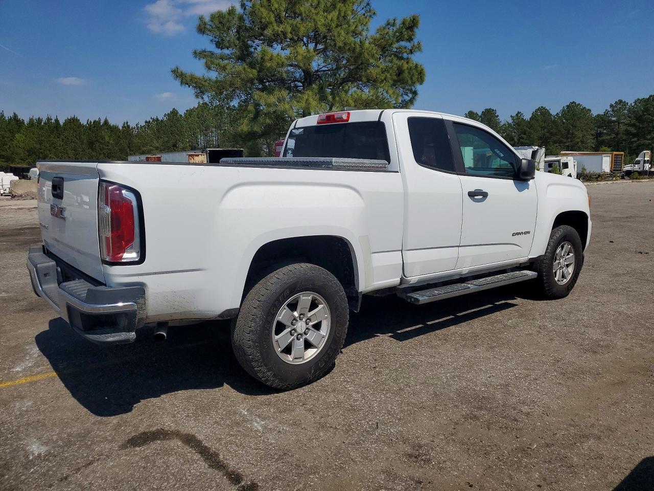 2016 GMC Canyon - Image 3